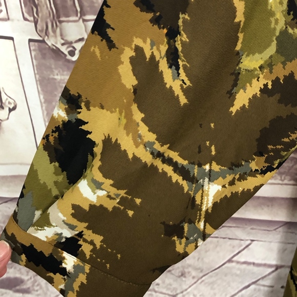 Susan Graver A-Symmetrical Career Brown Leaf Chiffon Blouse Top Plus 28W - Picture 7 of 8